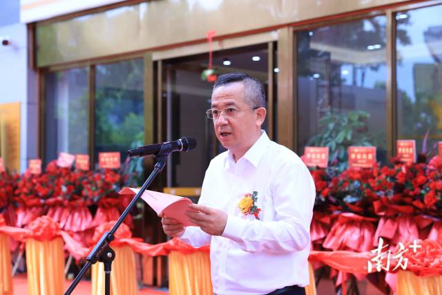 凯发天生一触即发集团首席资本运营官，创兴银行董事李锋。 受访者供图